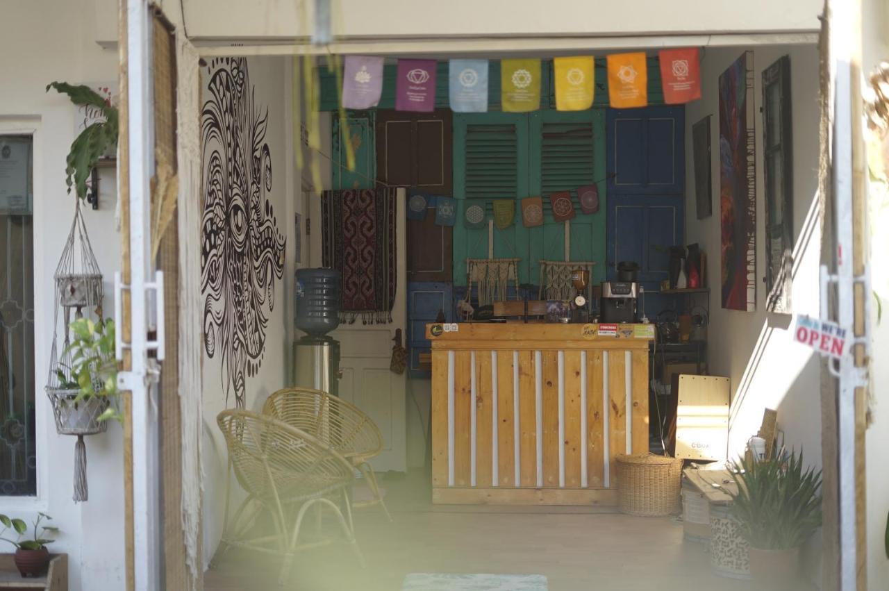 Oke Baik Hostel ยอกยาการ์ตา ภายนอก รูปภาพ
