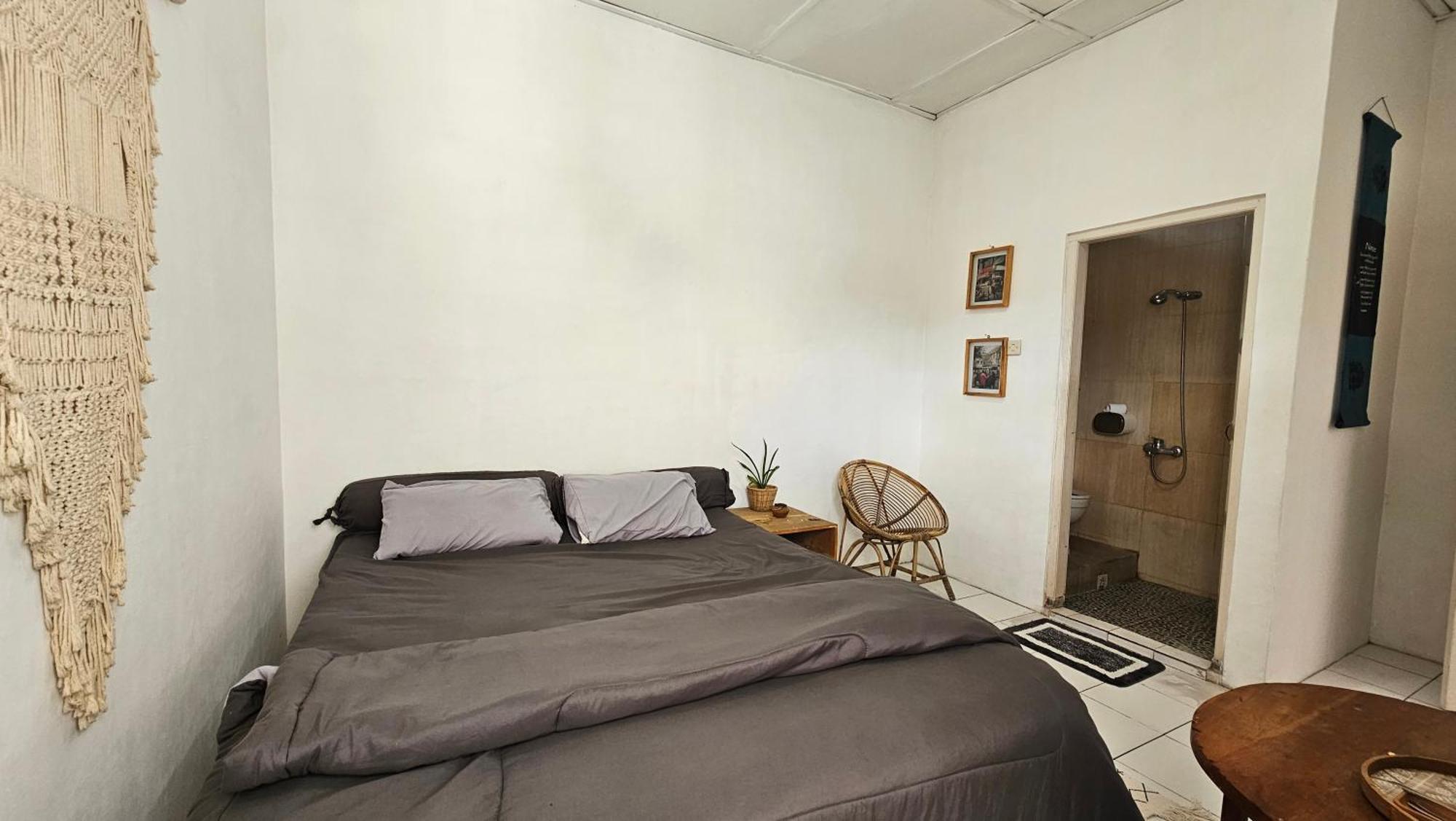 Oke Baik Hostel ยอกยาการ์ตา ภายนอก รูปภาพ
